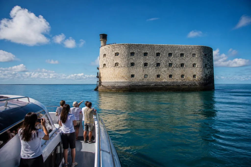 Visiter Fort Boyard : ce qu’il faut savoir en 2028